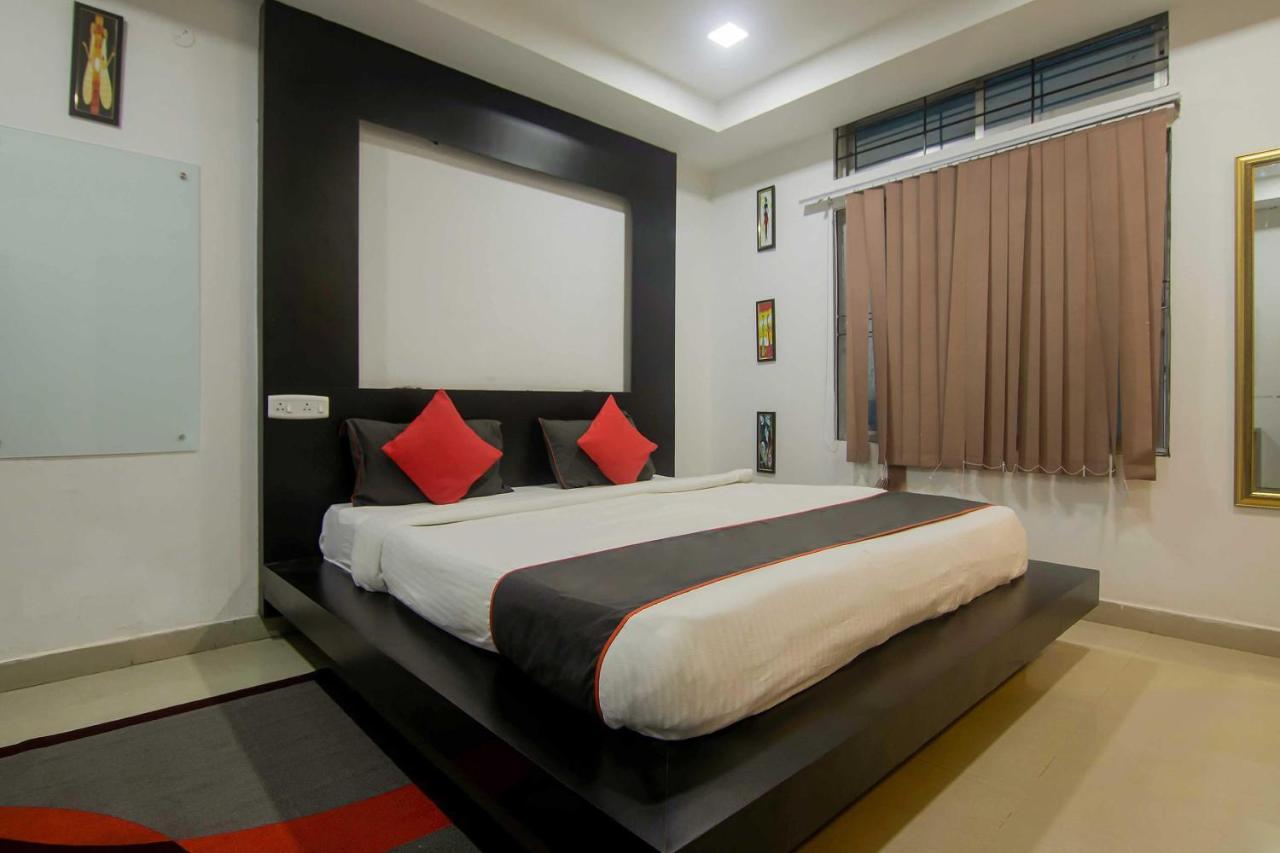 Collection O The Blu Bell Nizarapar Path Hotel Guwahati Bagian luar foto