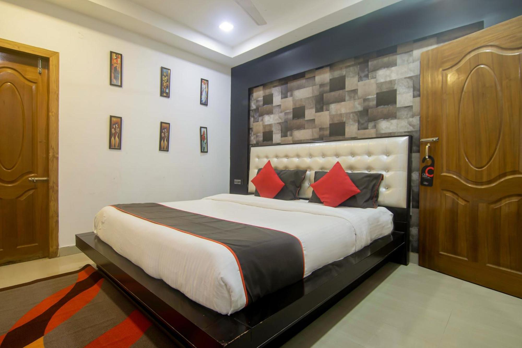Collection O The Blu Bell Nizarapar Path Hotel Guwahati Bagian luar foto