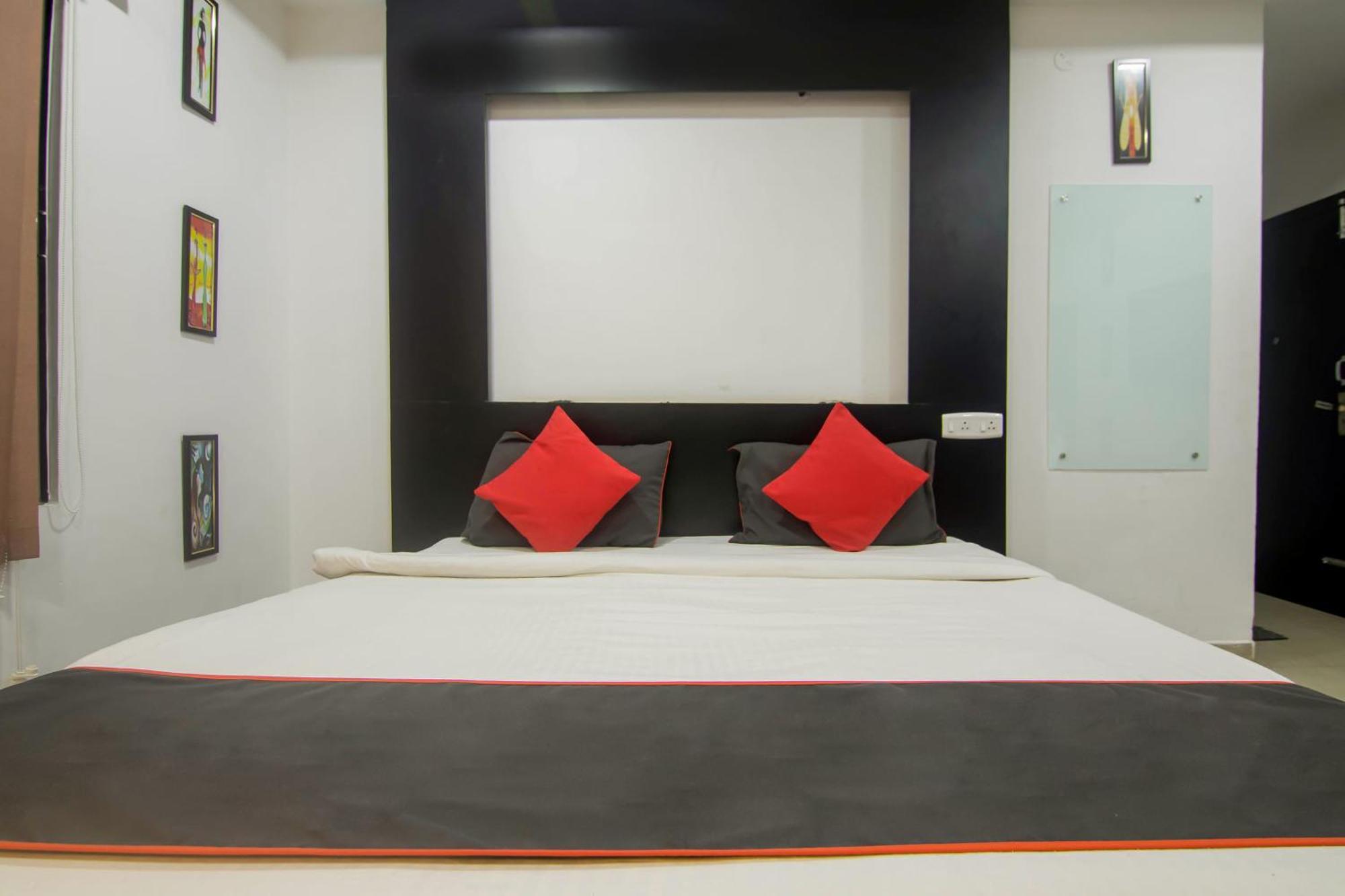 Collection O The Blu Bell Nizarapar Path Hotel Guwahati Bagian luar foto