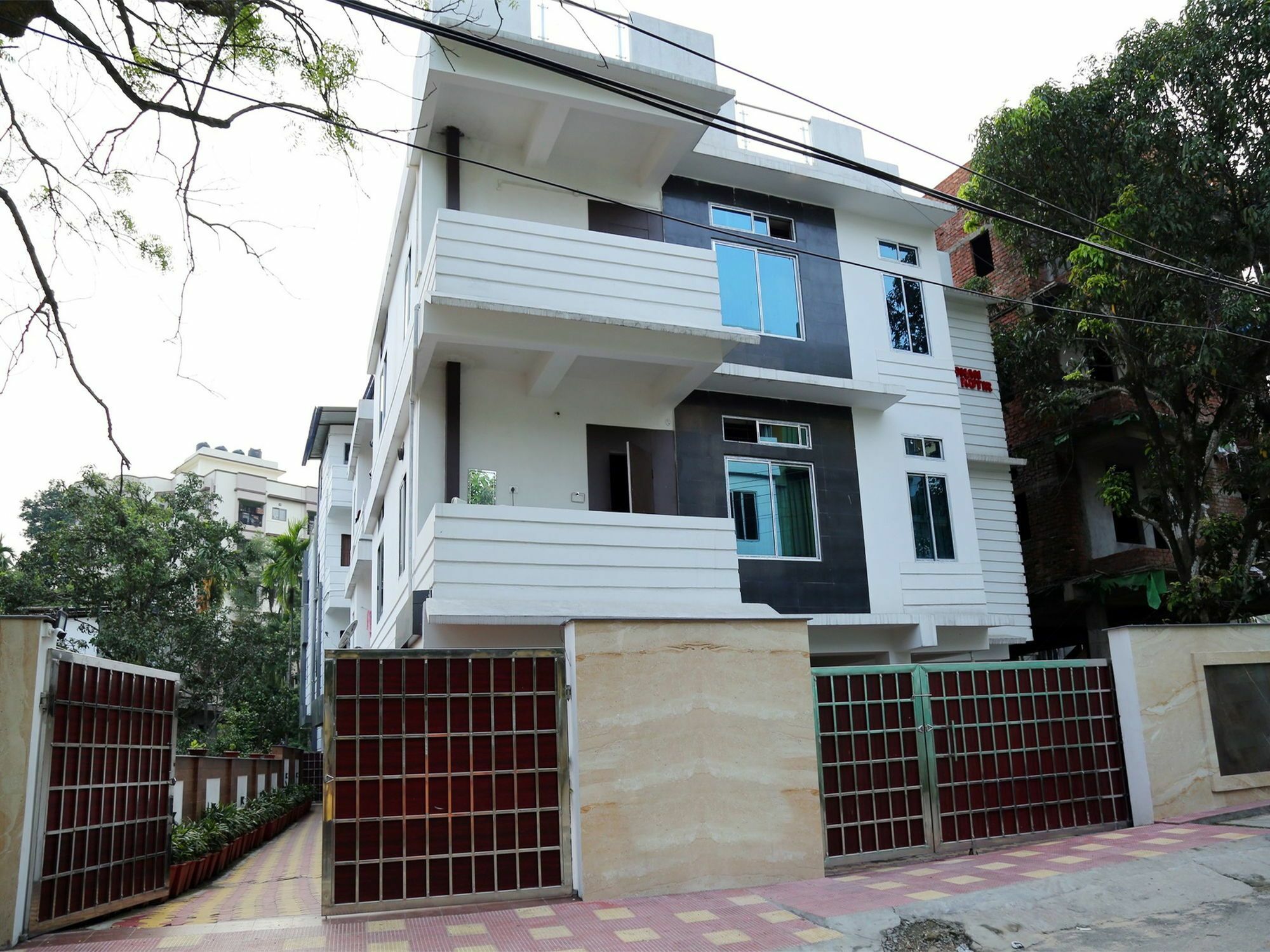 Collection O The Blu Bell Nizarapar Path Hotel Guwahati Bagian luar foto